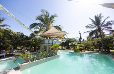 Pool bar at the best place to stay in Tofo Mozambique